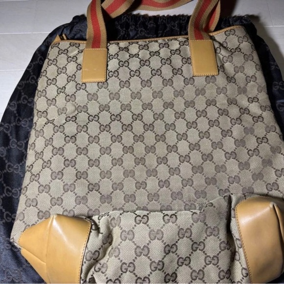 Gucci Beige and Yellow Monogram Tote - Picture 2 of 8